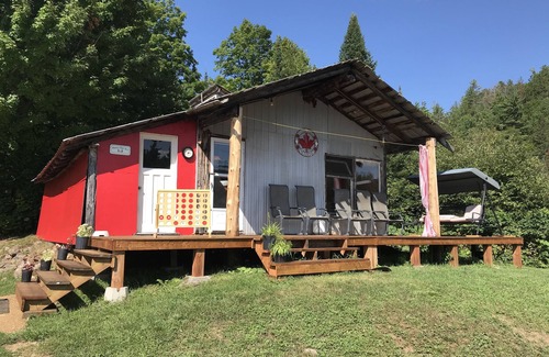 Bonnechere Valley Apartamento | Off Grid Cabin