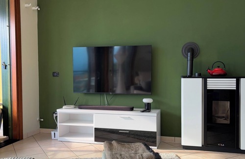 Tronzano Lago Maggiore Apartamento | OFERTA EN MACCAGNO: VISTA ESPECTACULAR EN EL LAGO MAGGIORE - A 2 km de la frontera