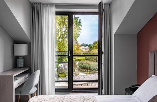 Plunge Hotel | Oginski Hotel