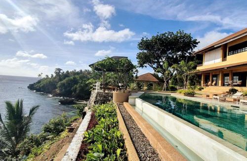 Tabogon Villa | Ojo Dorado (The Pavilion Room)