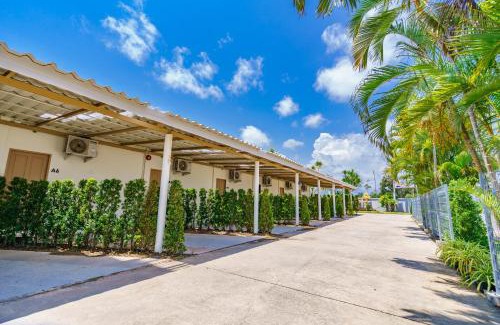 Nong Chaeng Hotel | OK Resort Banchang