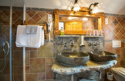 Bled Hotel | Old Bled House