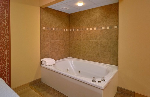 Gatlinburg Hotel | Old Creek Lodge