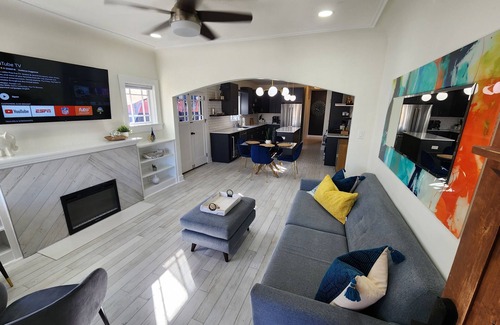 Coronado Casa | Old home, New Style, Hot Tub PHX!