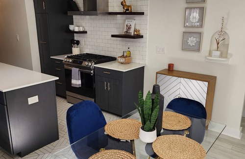 Coronado Casa | Old home, New Style, Hot Tub PHX!