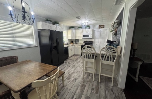 Homosassa Casa | Old Homosassa Living!!! Seconds to all the action!