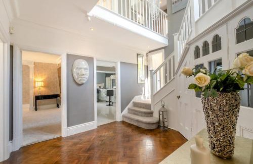 Maidstone Casa | Old Lakenham by Group Retreats