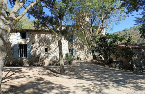 Lagrasse Casa | Old mill for 13 people, ideal gite for family and friends.