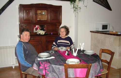 Clairac Cabaña | Antiguo horno de ciruela, a ras del suelo, independiente, 1 dormitorio, jardín cerrado