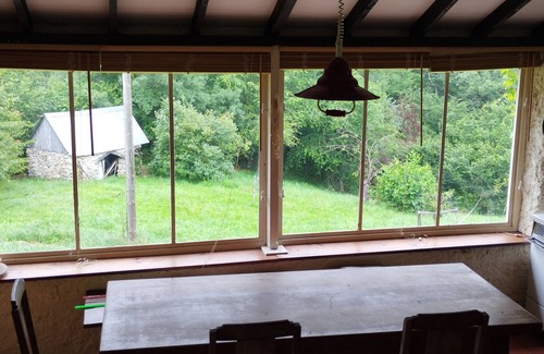 Sainte-Engrace Otro | Old Pyrenean farmhouse in beautiful Sainte-Engrâce. Max 6 adults + one child