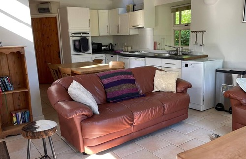 Tal-gareg Cabaña | Rural-Baño privado con bañera-Vista al campo-The Couch House