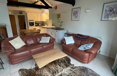 Tal-gareg Cabaña | Rural-Baño privado con bañera-Vista al campo-The Couch House