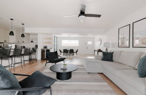 Park Scottsdale One Casa | Old Town Gem by Porter | Dog-Friendly Home w/Heated Pool and Arcade Games