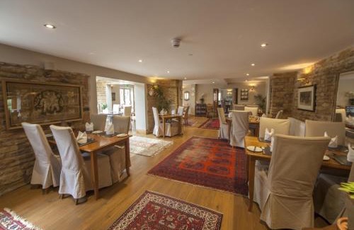 Lyddington Hotel | Old White Hart