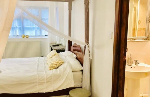 Tinsley Green Casa | Oldlands Farm