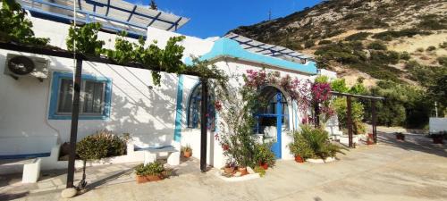 Ferma Apartamento | Oleander's Garden Traditional Cretan Cottage