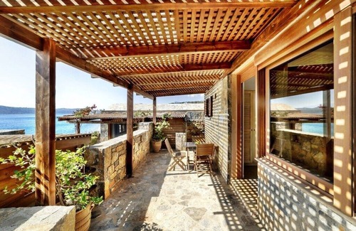 Plaka Cabaña | OLONDI: Spacy 1 Studio Plaka Beach Cottage