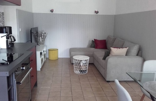 Formigny Casa | OMAHA BEACH COTTAGE ENTRE LA TIERRA Y EL MAR