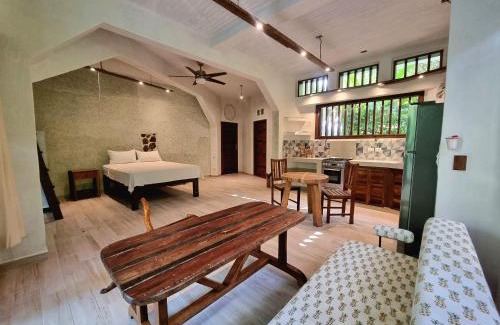 Corozal Cabina | Omega Tours Eco-Jungle Lodge
