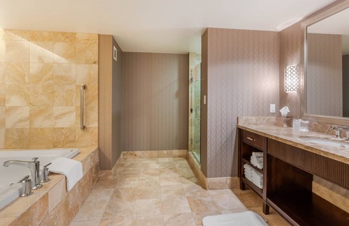 Bunker Hill Hotel | Omni Los Angeles Hotel at California Plaza