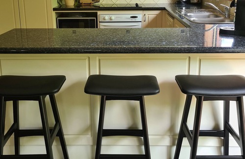 Bright Villa | On beautiful Delany Avenue