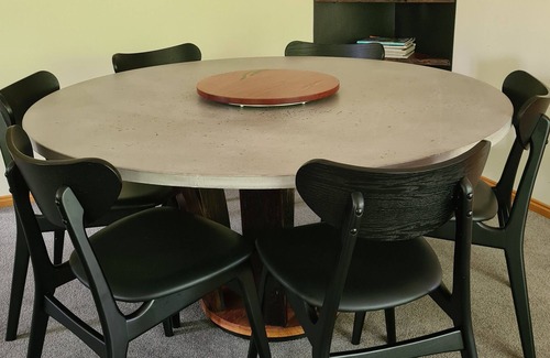 Bright Villa | On beautiful Delany Avenue