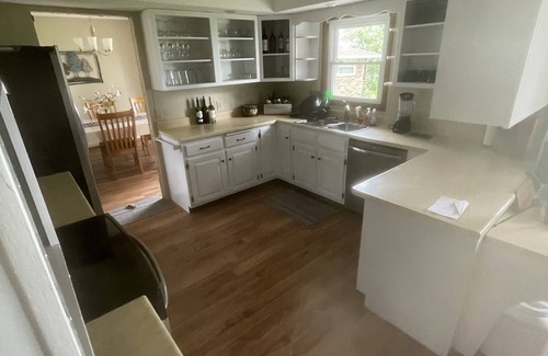 Bon Homme County Casa | On the Bluff, Overlooking the River. Outdoorsman’s Paradise!