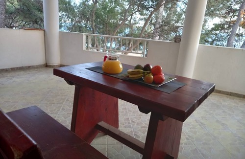 Ivan Dolac Apartamento | Apartamento de una habitación en la playa Ivan Dolac, Hvar (A-21269-c)
