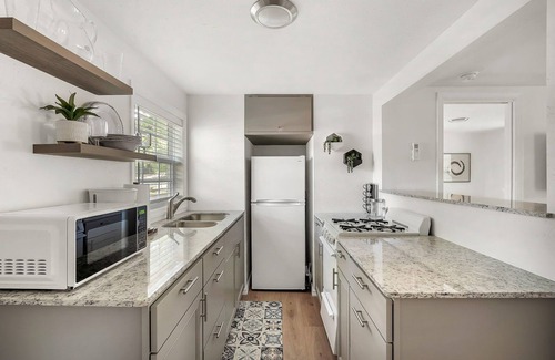 Fort Smith Casa | One bedroom duplex in desirable Park Hill