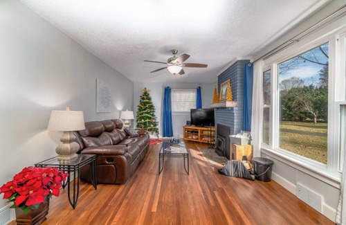 Haywood County Casa | A una cuadra del lago Junaluska!