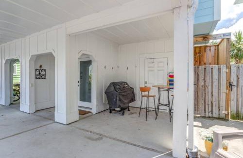 Wilmington Beach Casa | One Block to the beach