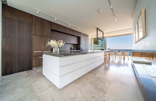 Marino Casa | One Eighty Marino Sum