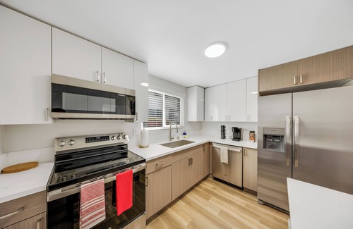 South Redondo Apartamento | Oneluxstay 3BR near Redondo Beach