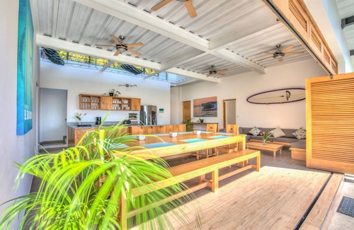 El Sunzal Casa | OneWaveSurfHouse Playa Sunzal - ¡Nueva Villa Ocean!