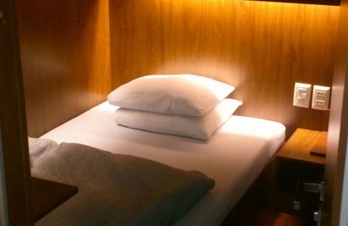 El Alto Hotel | Onkel Inn Airport Sleepbox