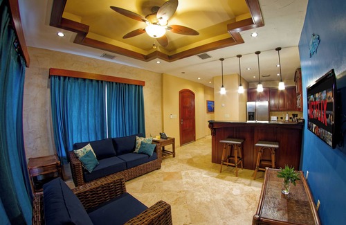 Antoneys Cay Complejo | Suite de lujo frente al mar en Infinity Bay: impresionantes vistas, terrazas y cocina completa
