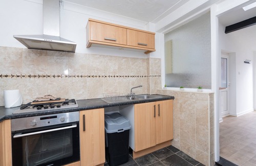 Waterlooville Casa | Open Mind Property - Hottub, Sleeps10 & Parking