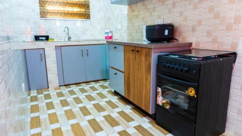 Teshie Apartamento | Opheboat Villa and Cuisine Services
