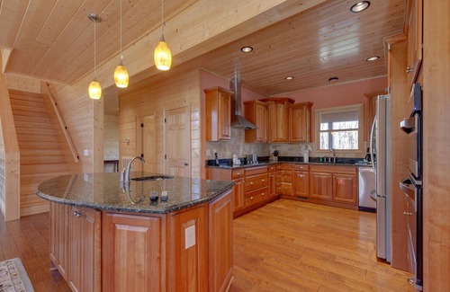 Rocky Grove Casa | Orchard Hideaway