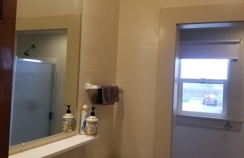 Victor Casa | Orchard Road Cottage