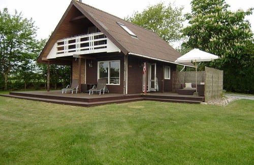 Ronbjerg Casa | Destrucción / Assels del Este. Bonita casa de campo con excelentes vistas sobre el fiordo.