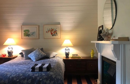 Blackheath Casa | Original 1895 cottage with magnificent uninterrupted views of valley