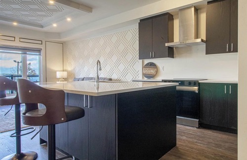 Orillia Casa | Orillia's Rooftop Retreat