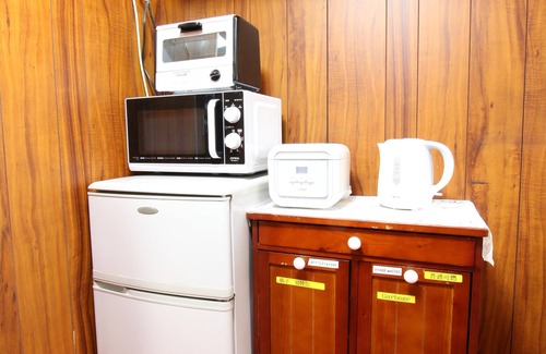 Suminoe Casa | Una casa tradicional de dos pisos.Namba se encuentra a 10 minutos en tren y la estación de Suminoe está a 5 minutos a pie, con excelente acceso.