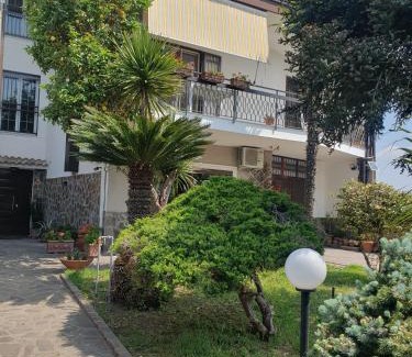 Brusciano Cama Y Desayuno | Ospitalità Il NOCE