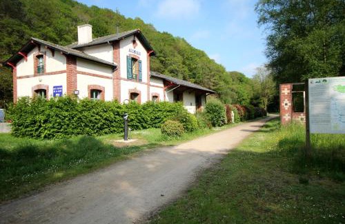 Scrignac Hotel | Ostal Scrignac - Gîte d'étape de la Gare