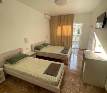 Zatoka Hotel | OSTRIV Hotel