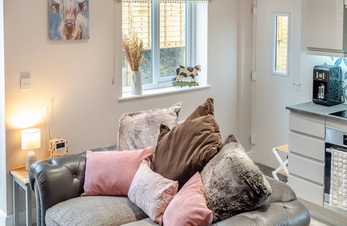 Cwm Frwd Oer Cabaña | Alojamiento de 1 habitaciones en Bamburgh, near Seahouses