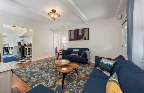 Guerneville Cabina | Otter's Landing ~ Families and Friends, Riverfront Getaway, Dog Friendly