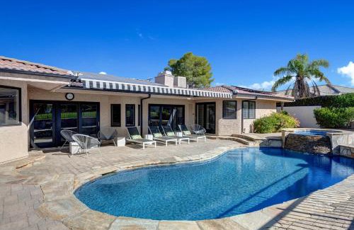 Palm Springs Casa | Our Poolside Desert Nirvana